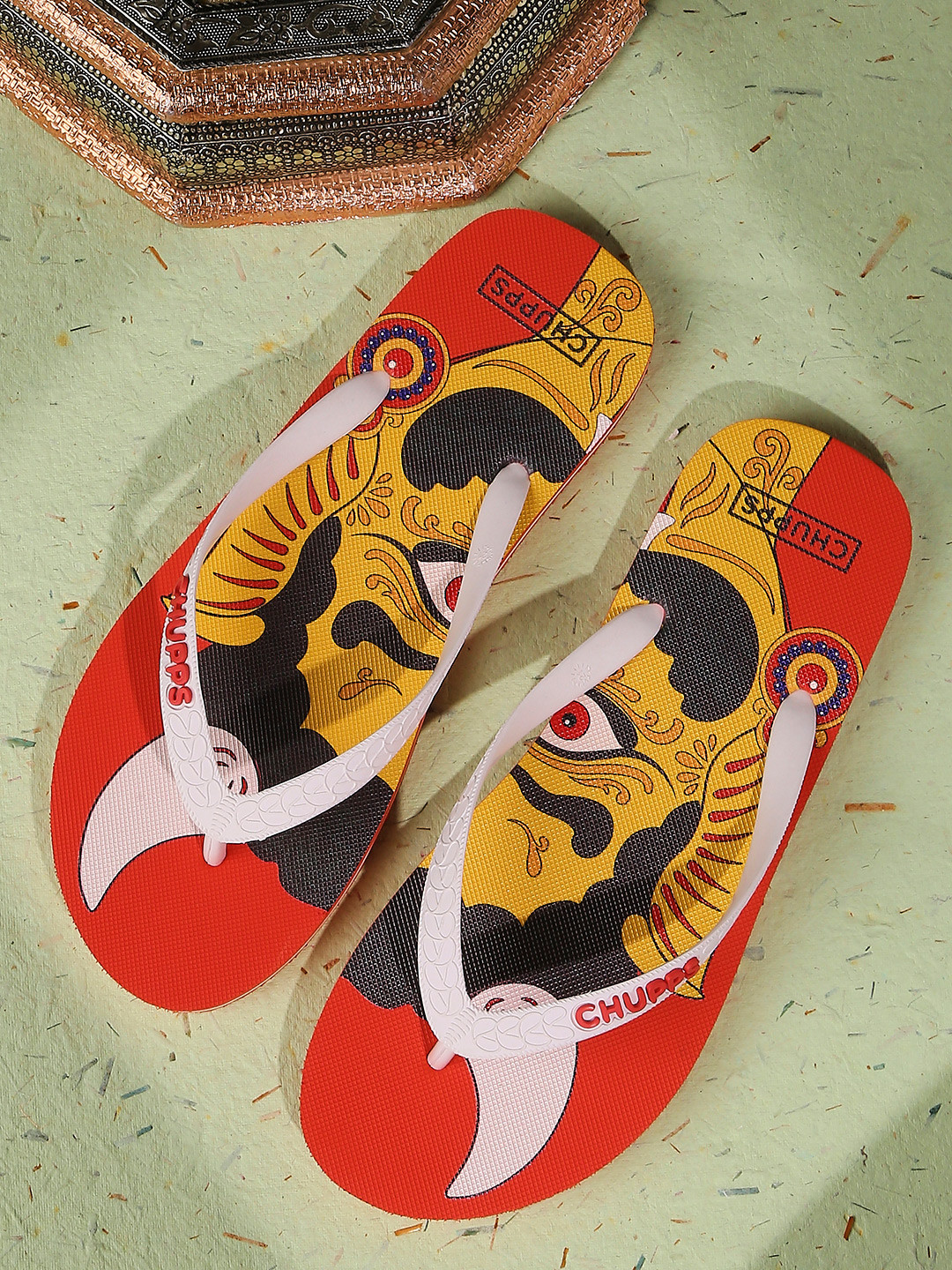 

CHUPPS Men Nazarbattu Red & White Printed Natural Rubber Sustainable Thong Flip-Flops