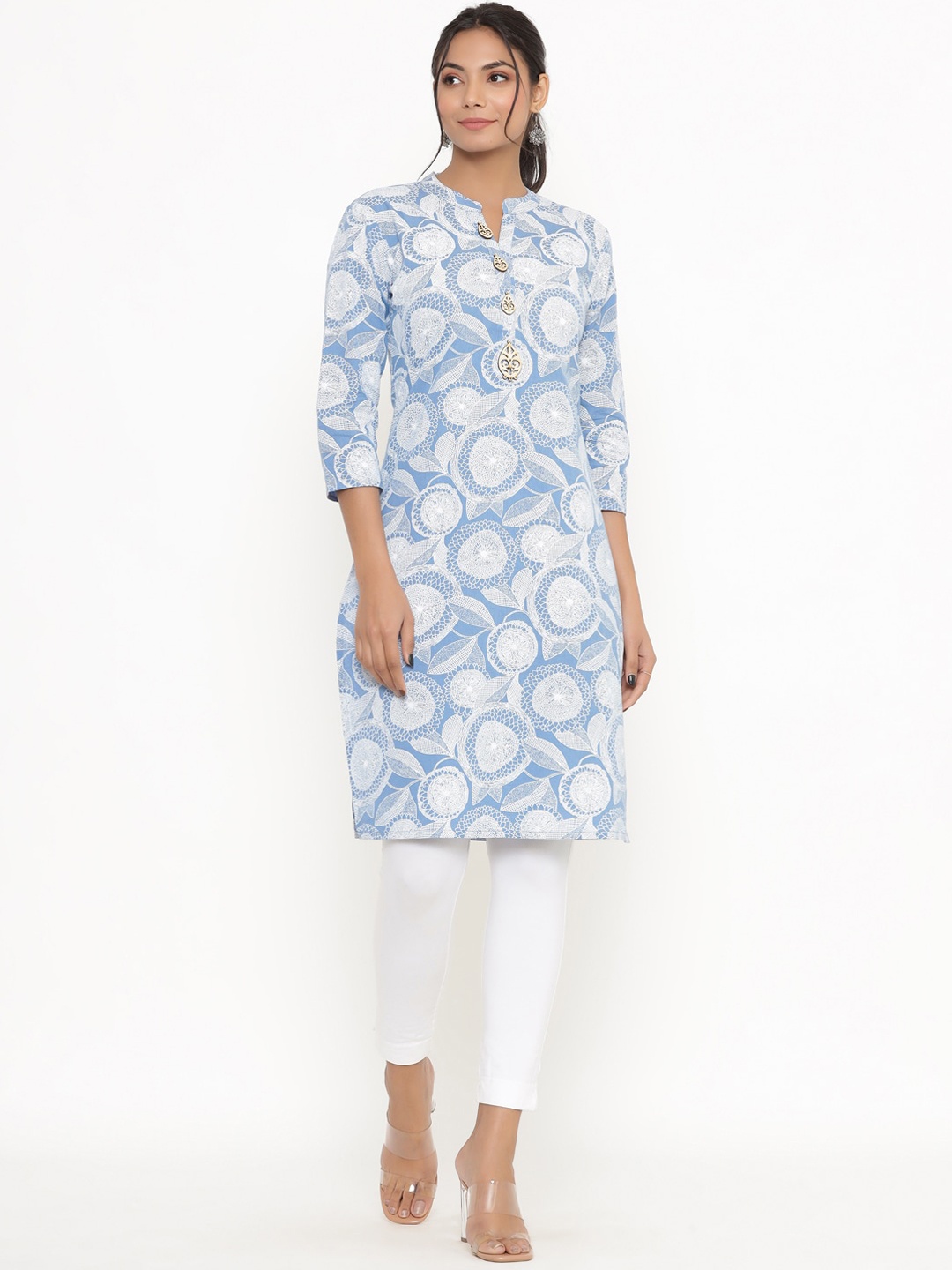 

DIVYANK Women Blue & White Floral Printed Kurta