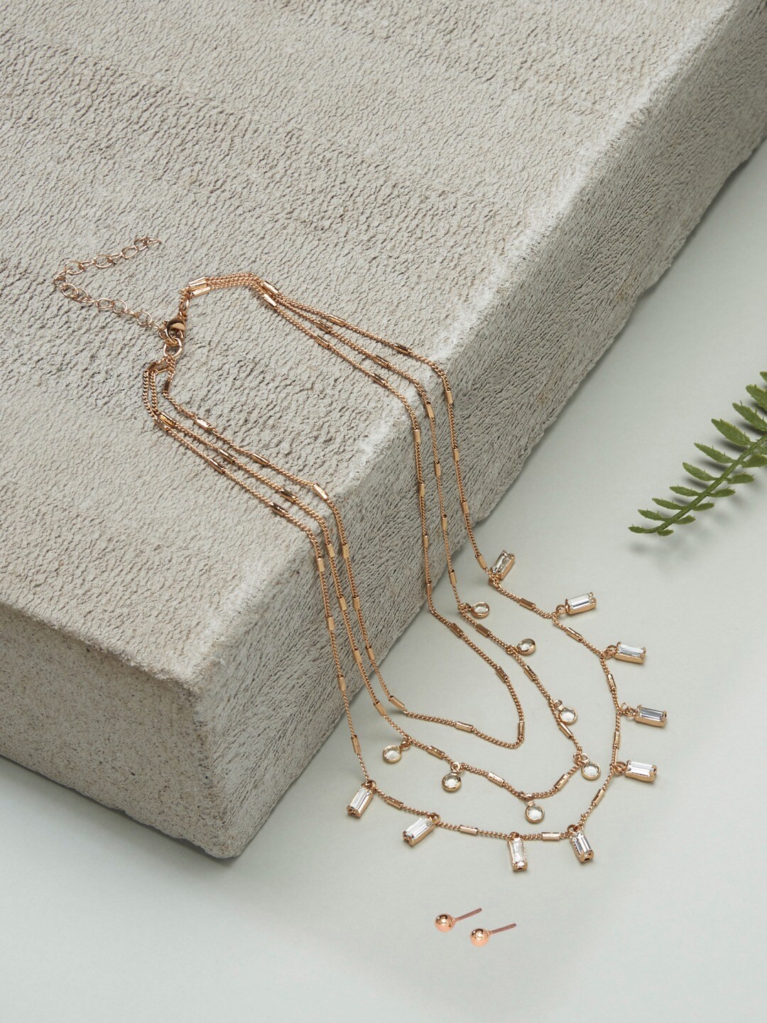 

AMI Gold-Toned & Gold-Plated Layered Chain With Studs Earring