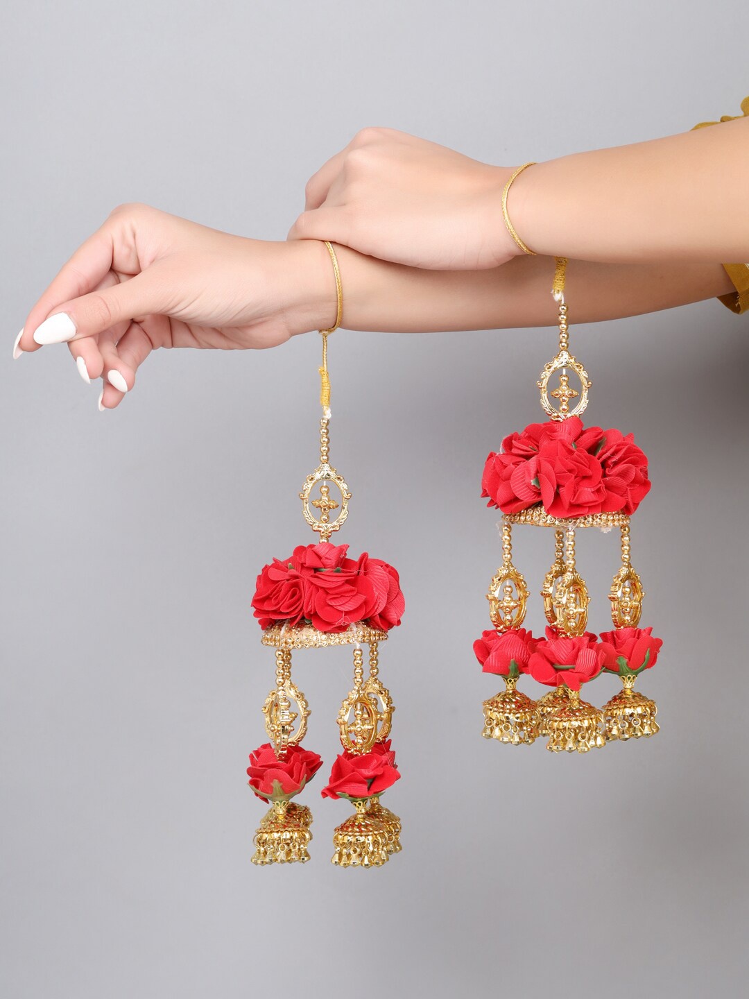 

VIRAASI Set Of 2 Gold-Plated Kaleeras