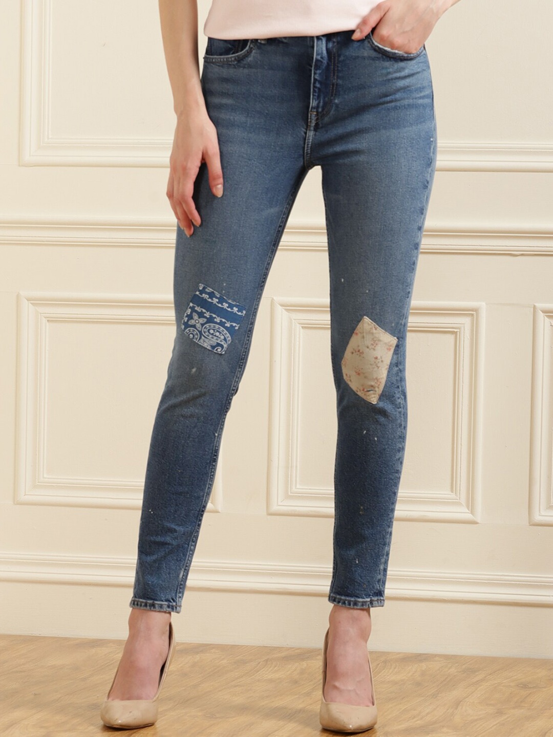 

Polo Ralph Lauren Women Blue Mildly Distressed Heavy Fade Slim Fit Jeans