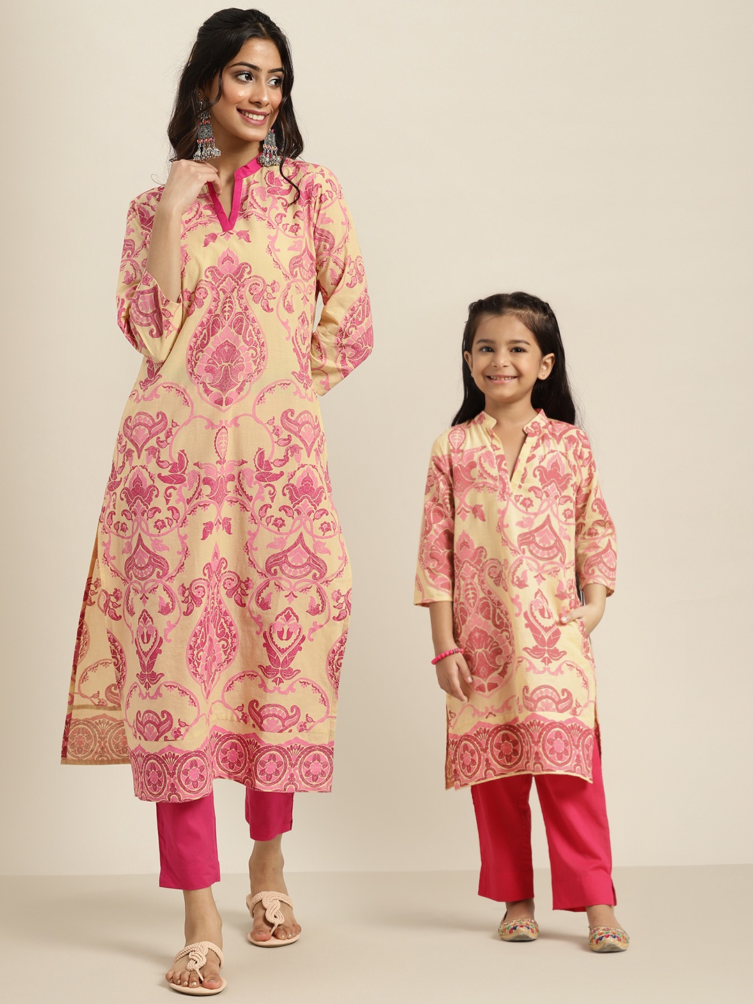 

Sangria Girls Cream-Coloured Ethnic Motifs Printed Pure Cotton Kurta with Trousers
