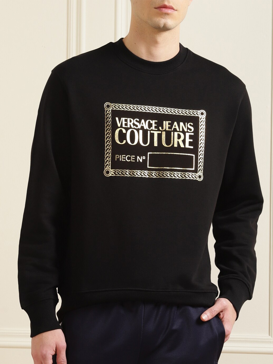 

Versace Jeans Couture Men Black Printed Sweatshirt