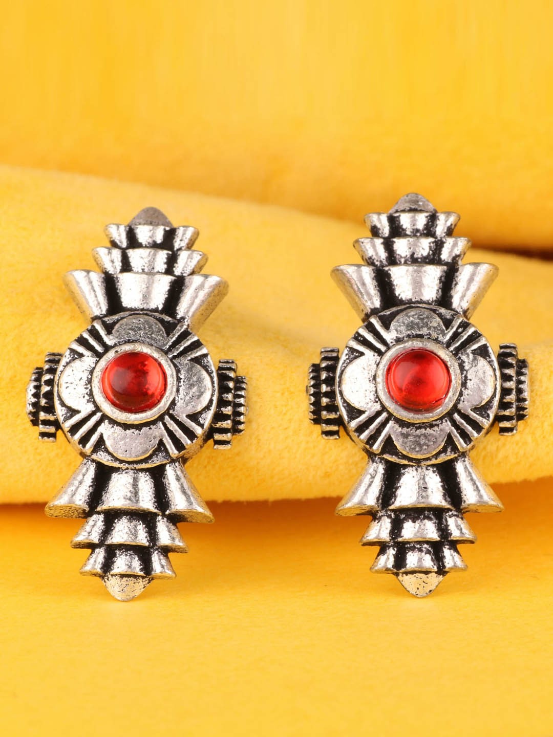

Silgo Silver-Plated Garnet Stud Earrings