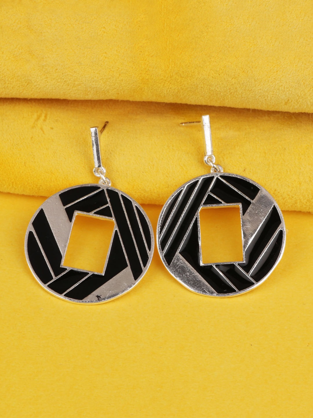 

Silgo Silver-Toned Contemporary Silver-Plated Drop Earrings