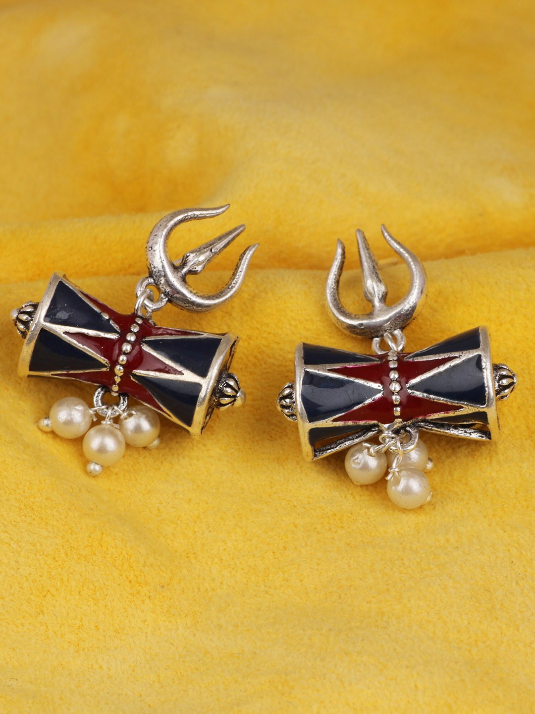 

Silgo Silver-Plated Pearl Drop Earrings