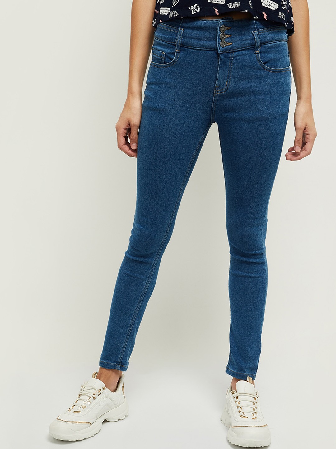 

max Women Blue Slim Fit Cropped Jeans