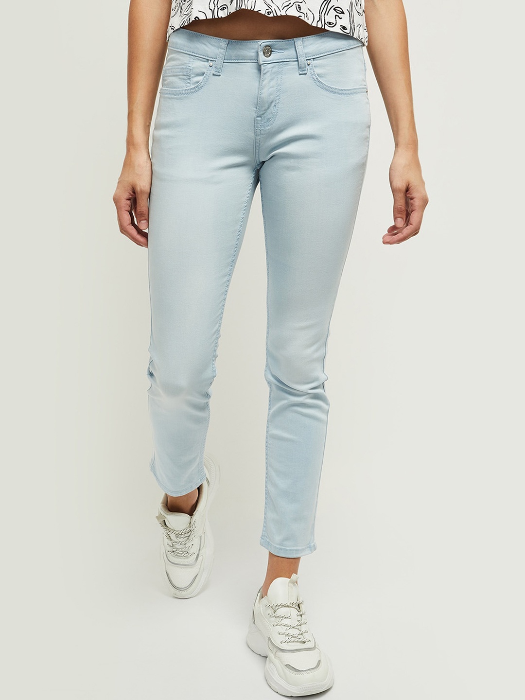 

max Women Blue Slim Fit Cropped Jeans