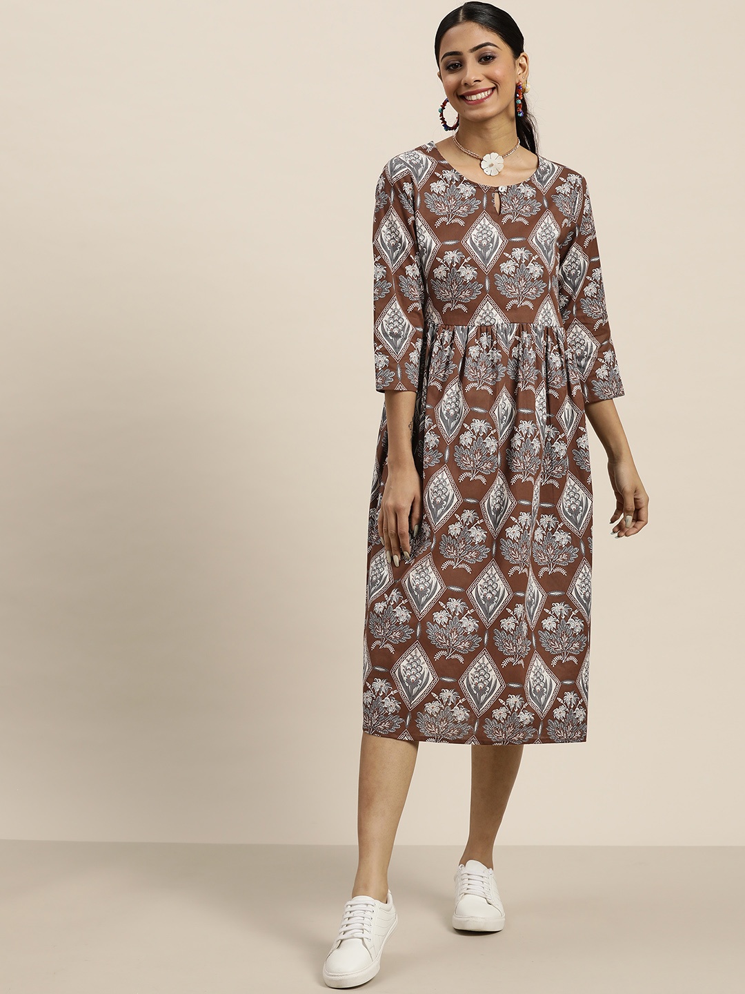 

Sangria Women Brown & White Pure Cotton Ethnic Motifs Printed A-Line Midi Dress