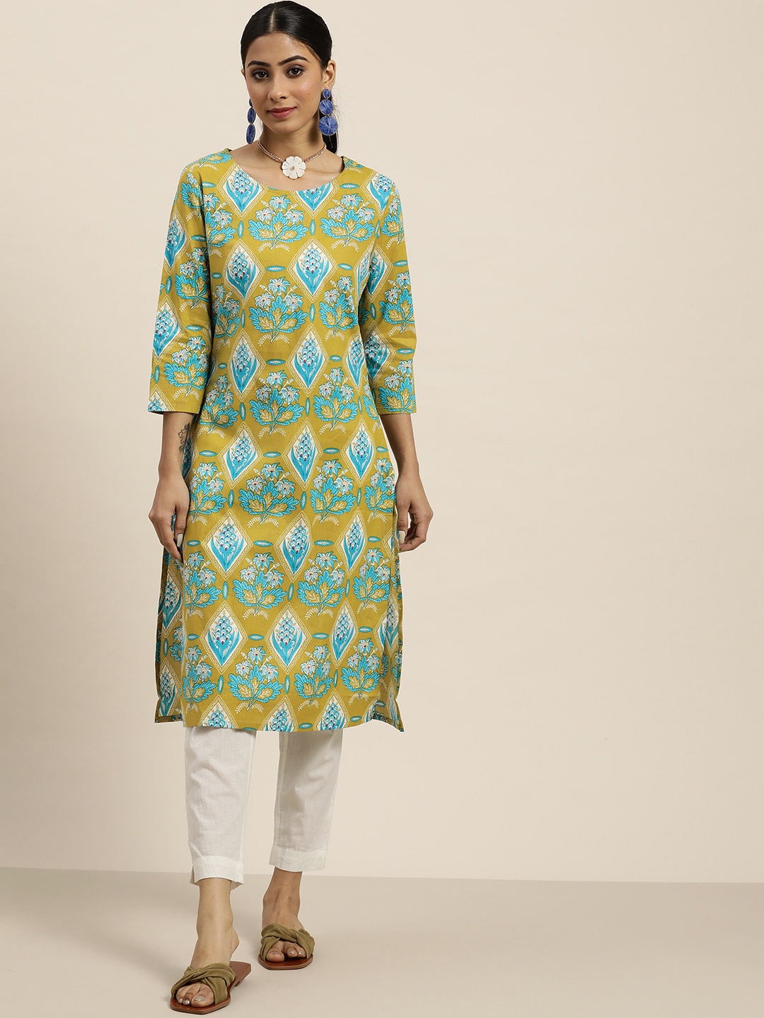 

Sangria Women Mustard Yellow & Blue Pure Cotton Ethnic Motifs Printed Straight Kurta