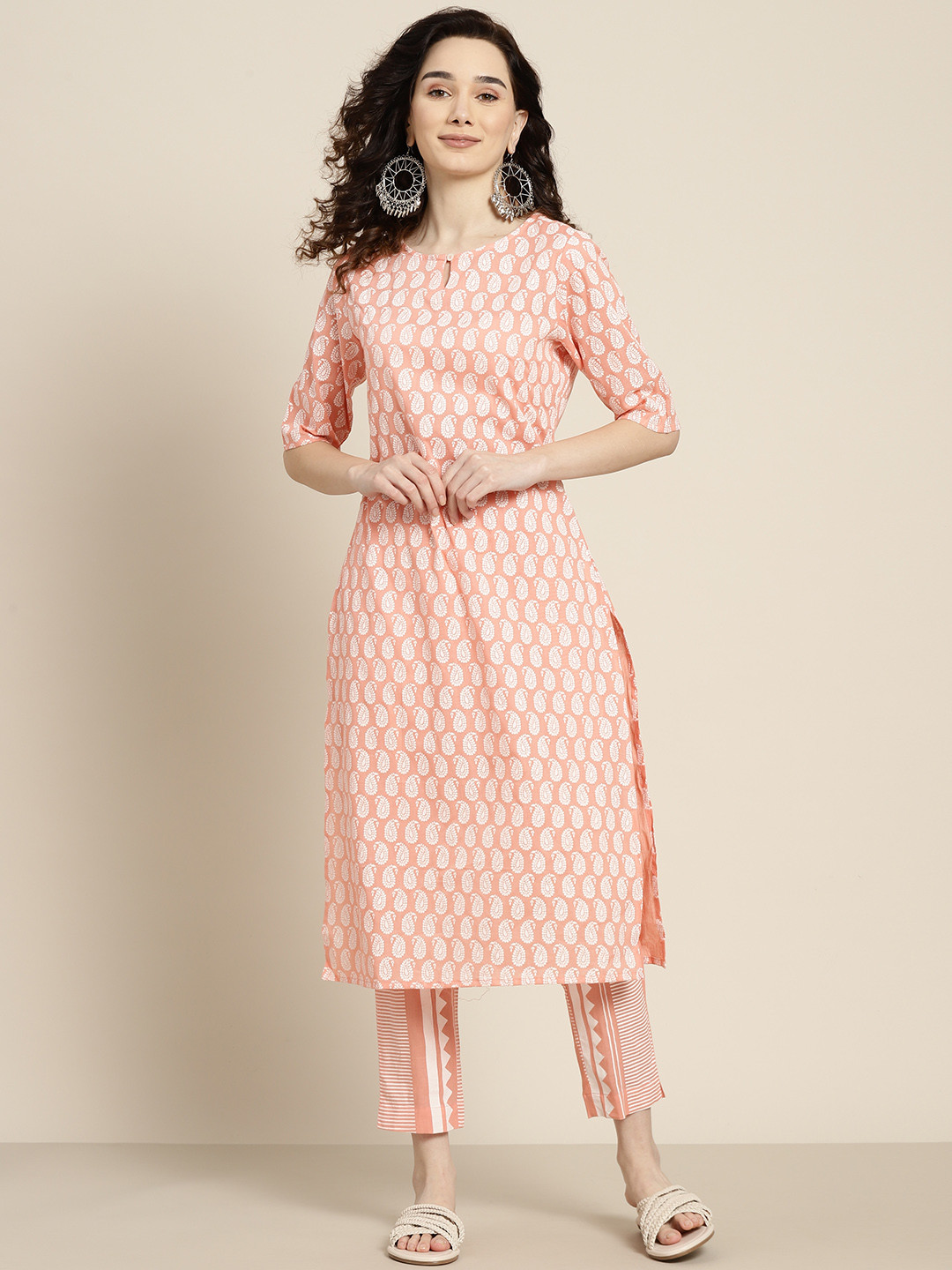 

Sangria Women Peach-Coloured & White Ethnic Printed Pure Cotton Kurta set, Pink