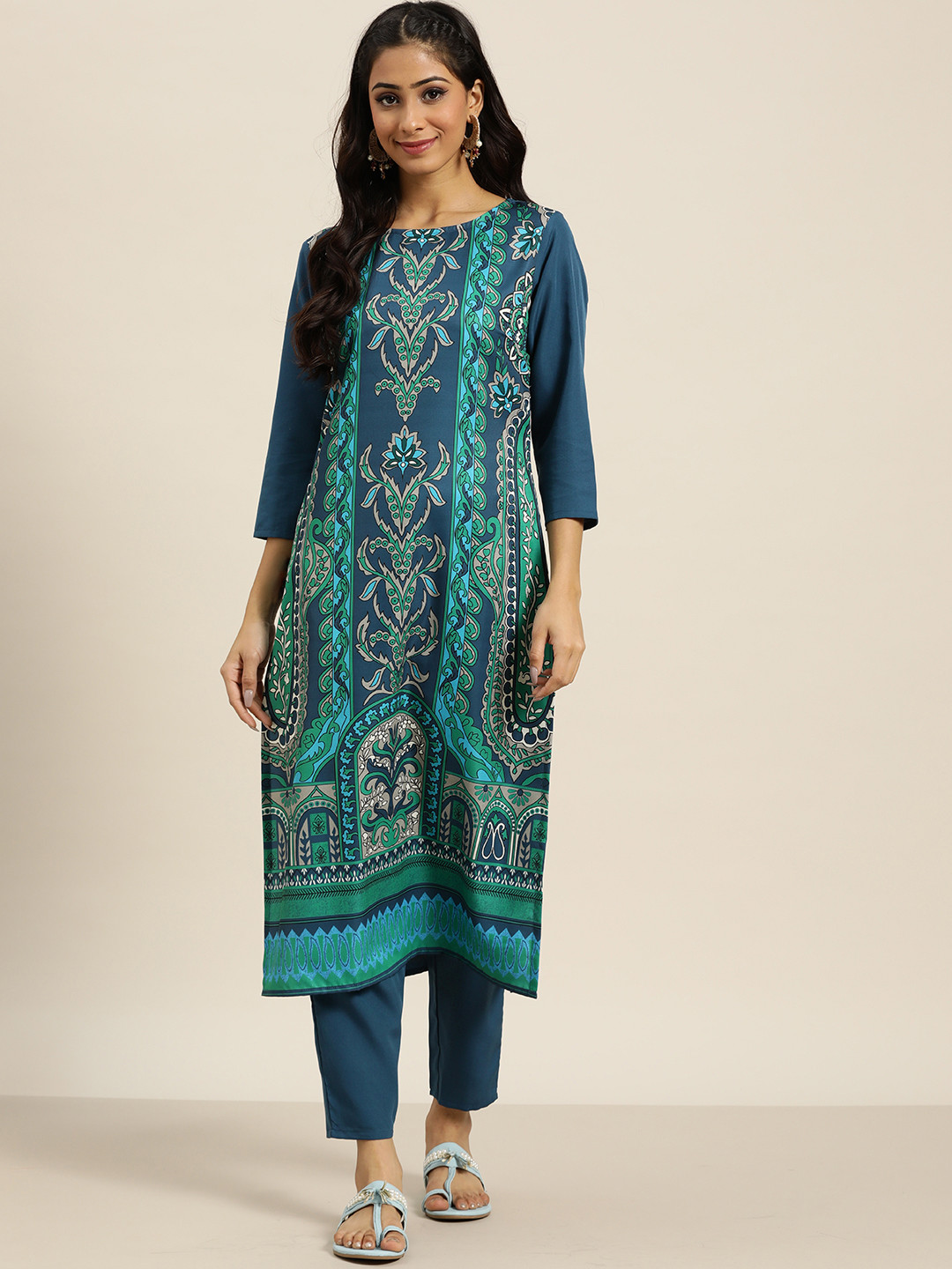 

Sangria Women Blue Ethnic Motifs Printed Kurta with Solid Trousers