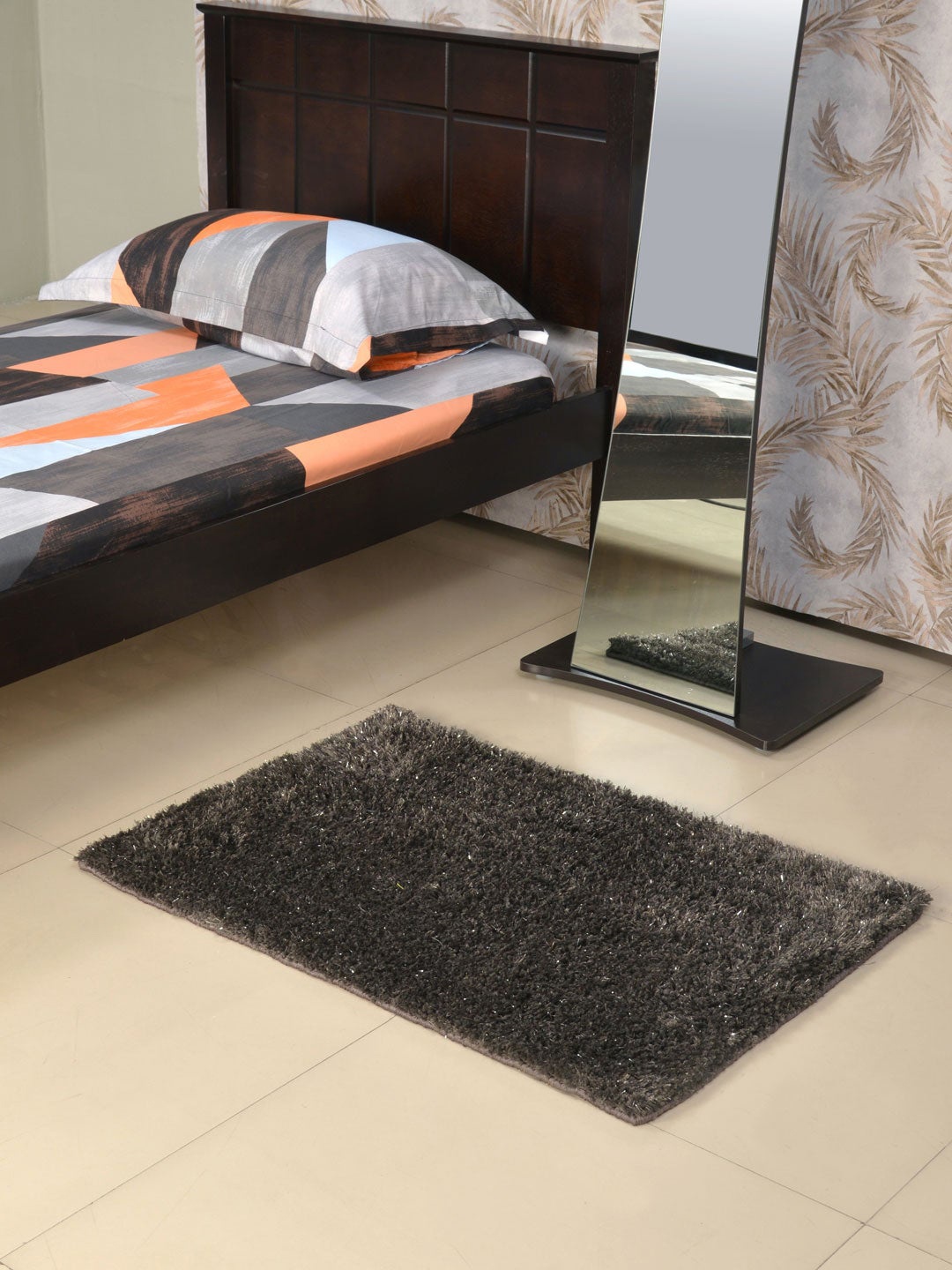 

Athome by Nilkamal Black Self Design 3000GSM Shaggy Rug