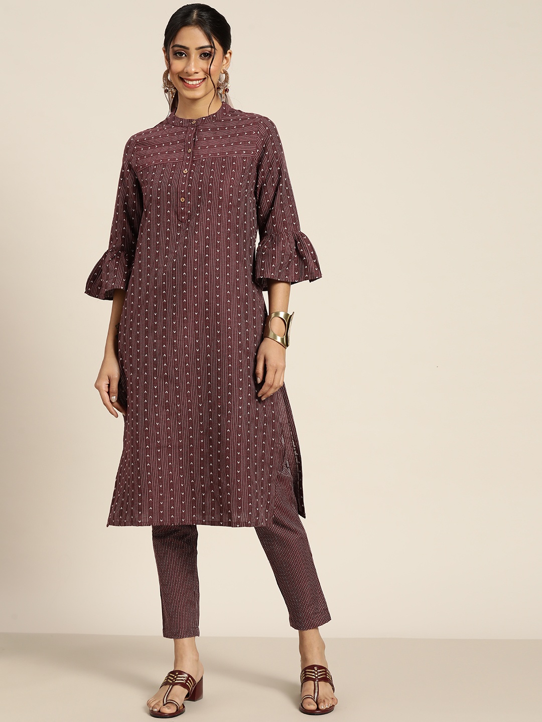 

Sangria Women Maroon Kurta with Trousers