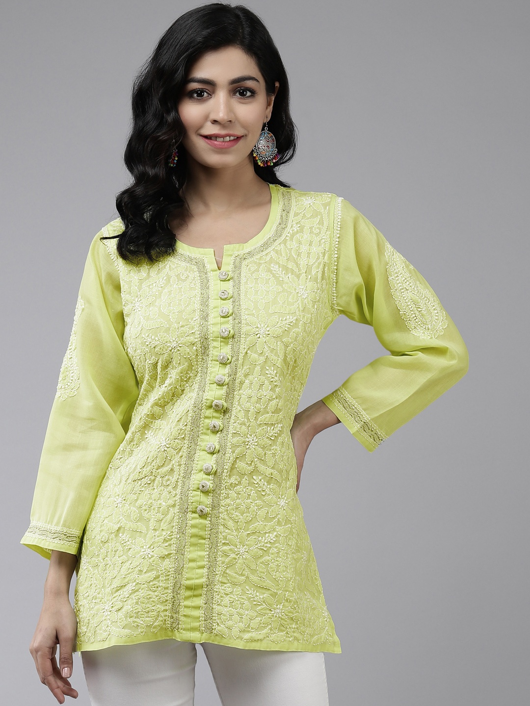 

ADA Women Green & White Ethnic Motifs Chikankari Embroidered Handloom Handloom Kurti