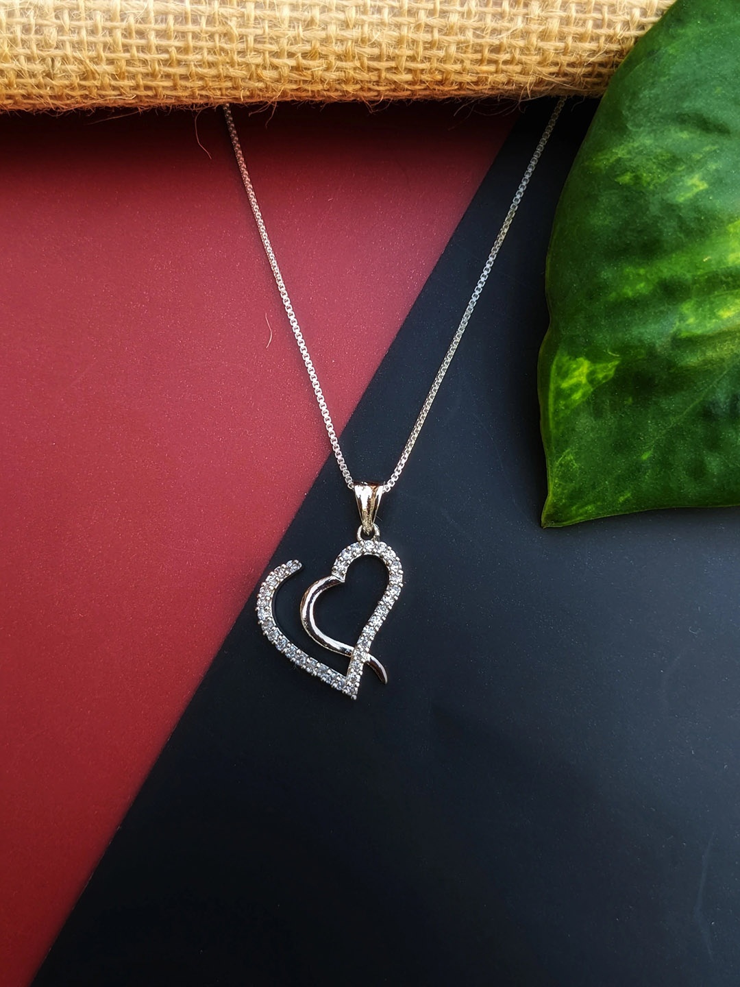 

TRISHONA Sterling Silver Silver-Plated Chain with Pendant