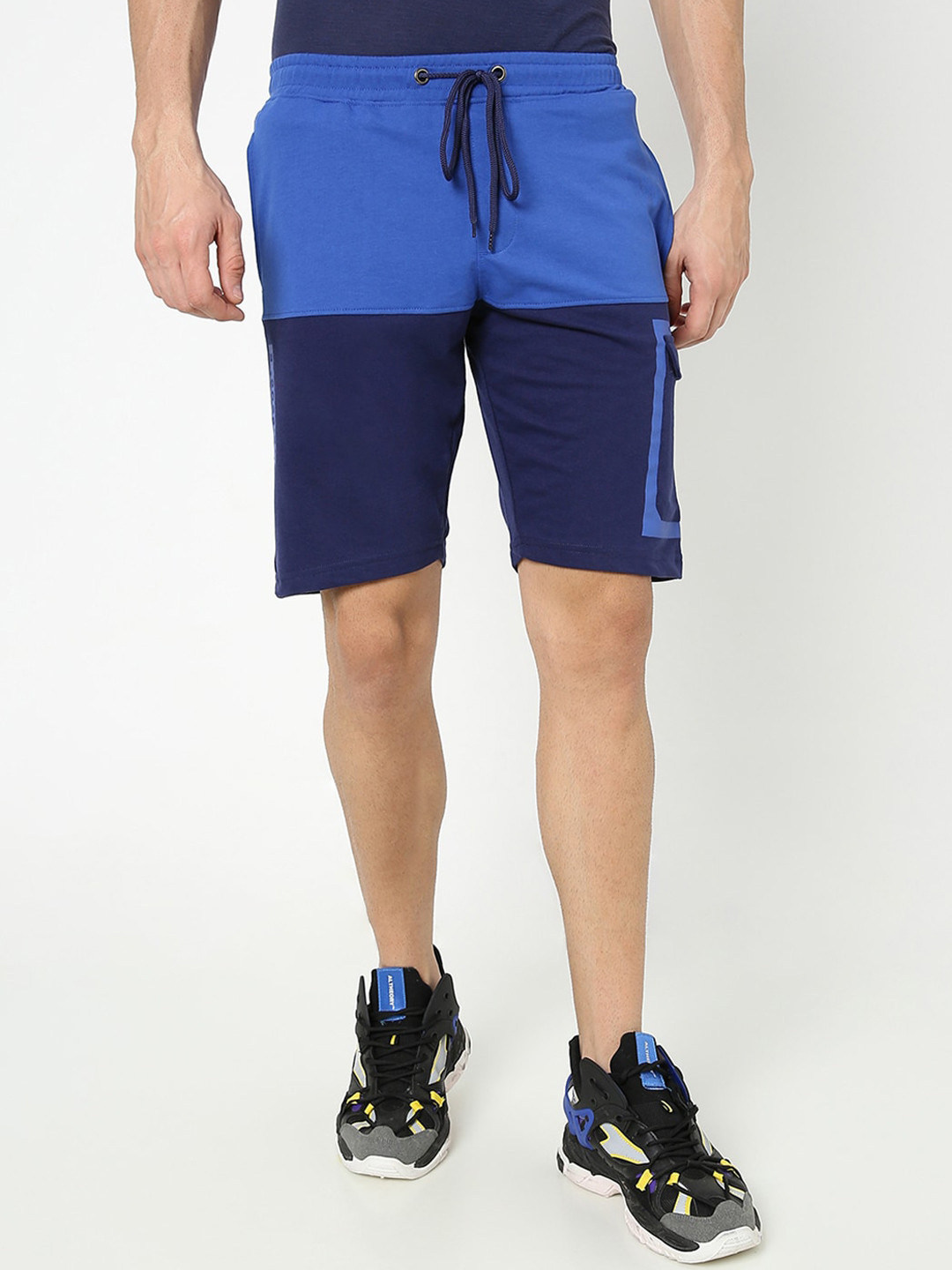 

Bewakoof Men Navy Blue Colourblocked Sports Shorts