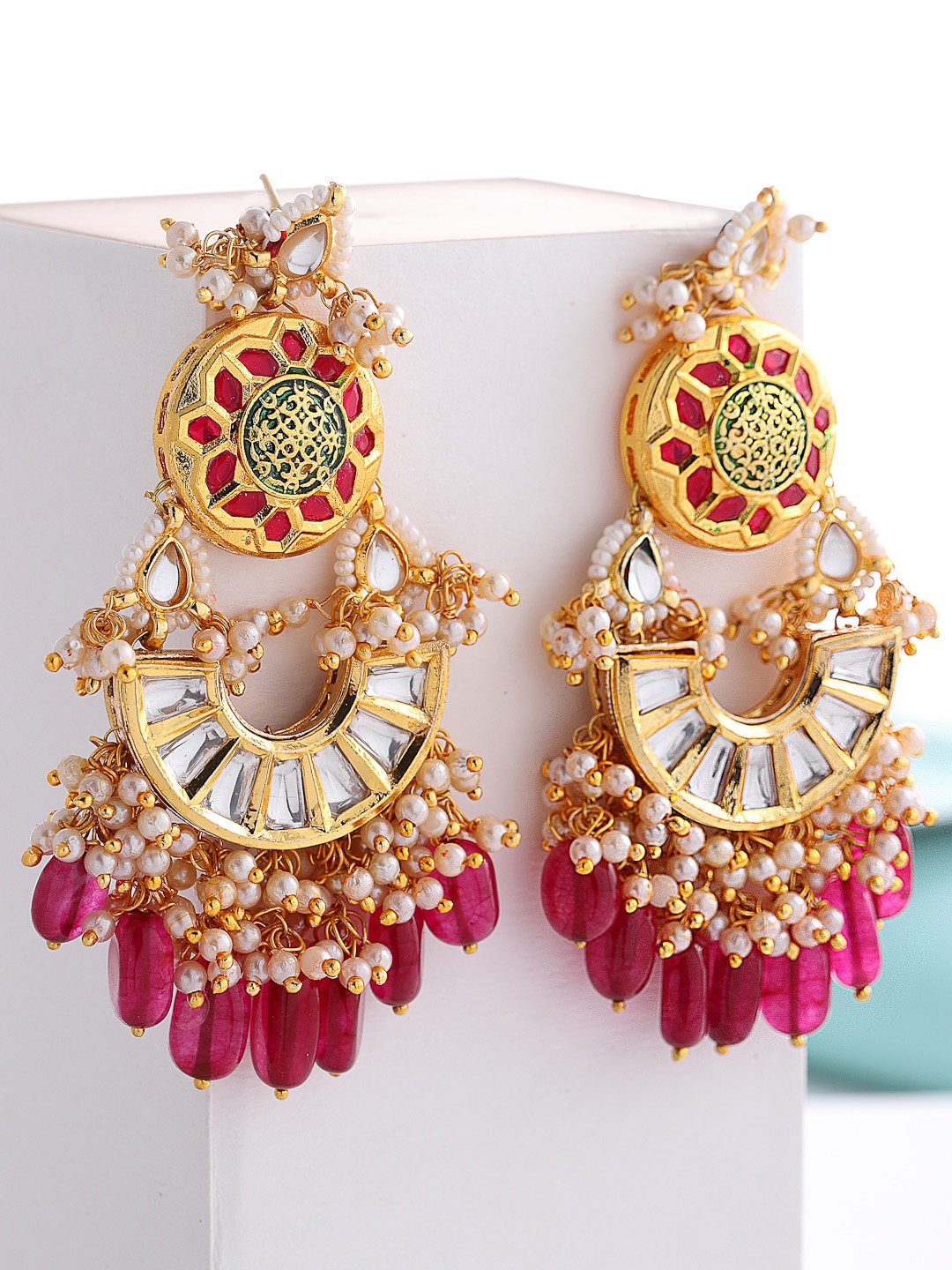 

DUGRISTYLE Red & Gold-Toned Kundan Drop Earrings