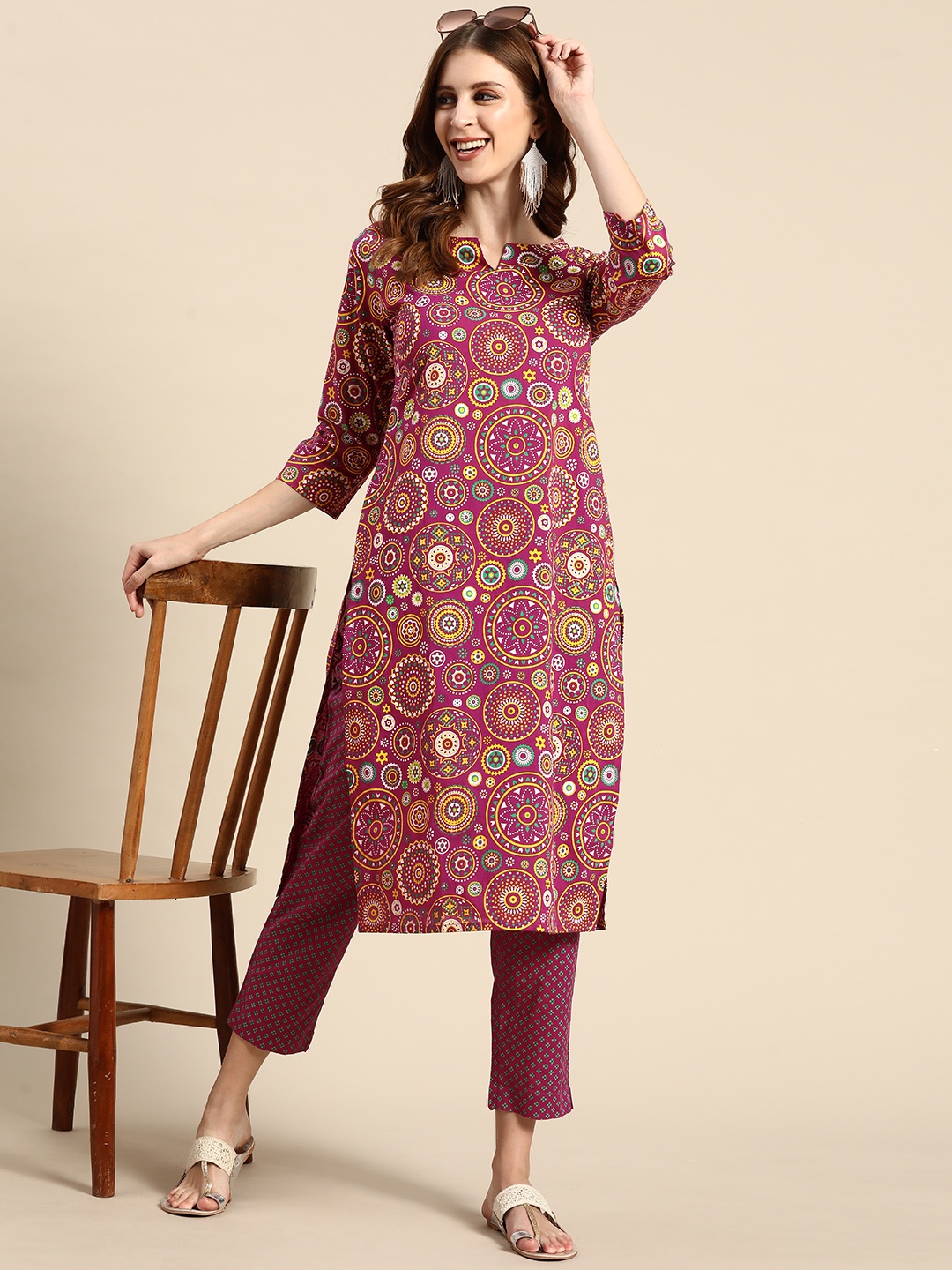 

Sangria Women Pink & White Ethnic Motifs Printed Pure Cotton Kurta with Trousers