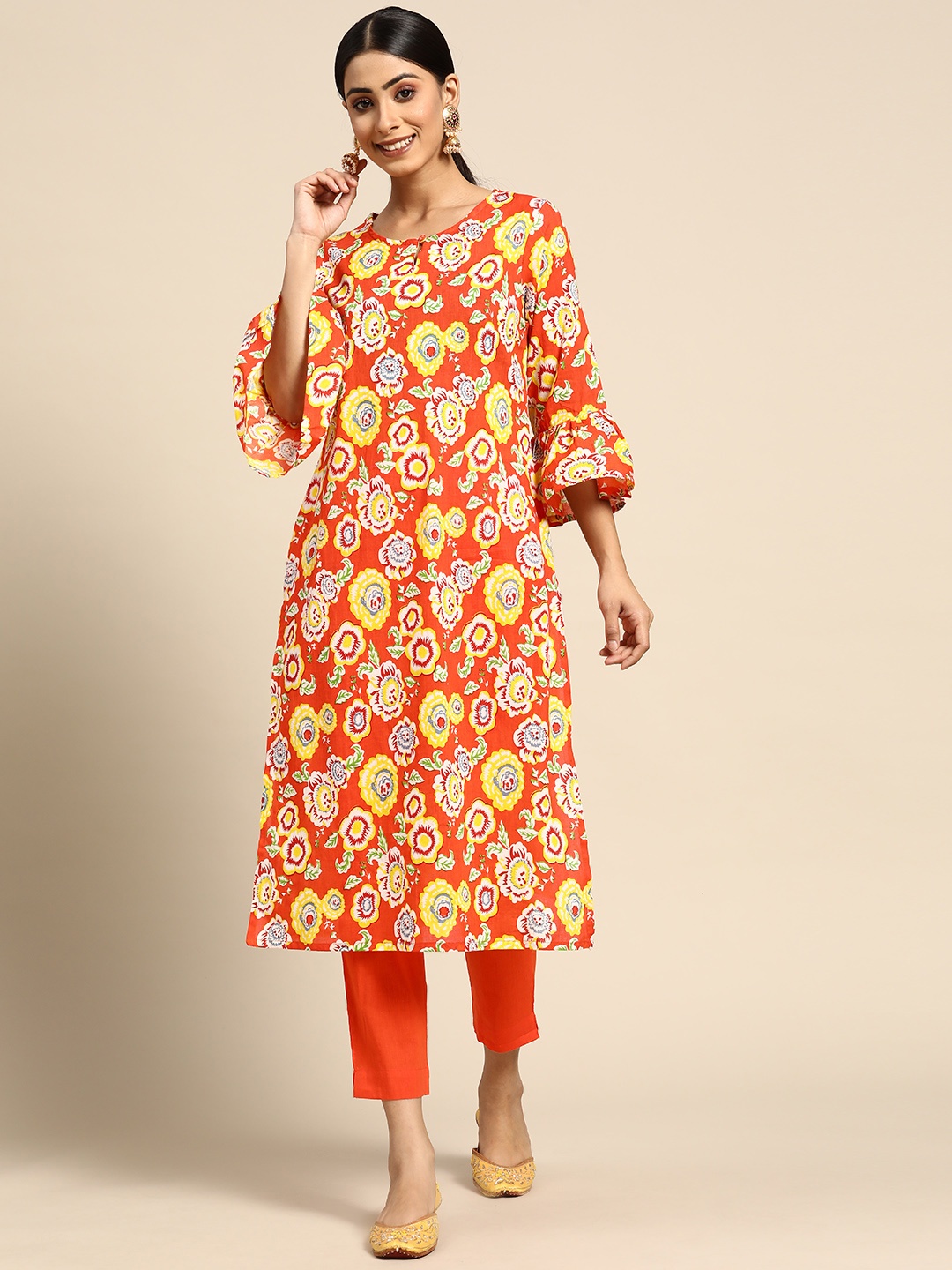 

Sangria Women Orange & White Floral Printed Pure Cotton Kurta with Trousers