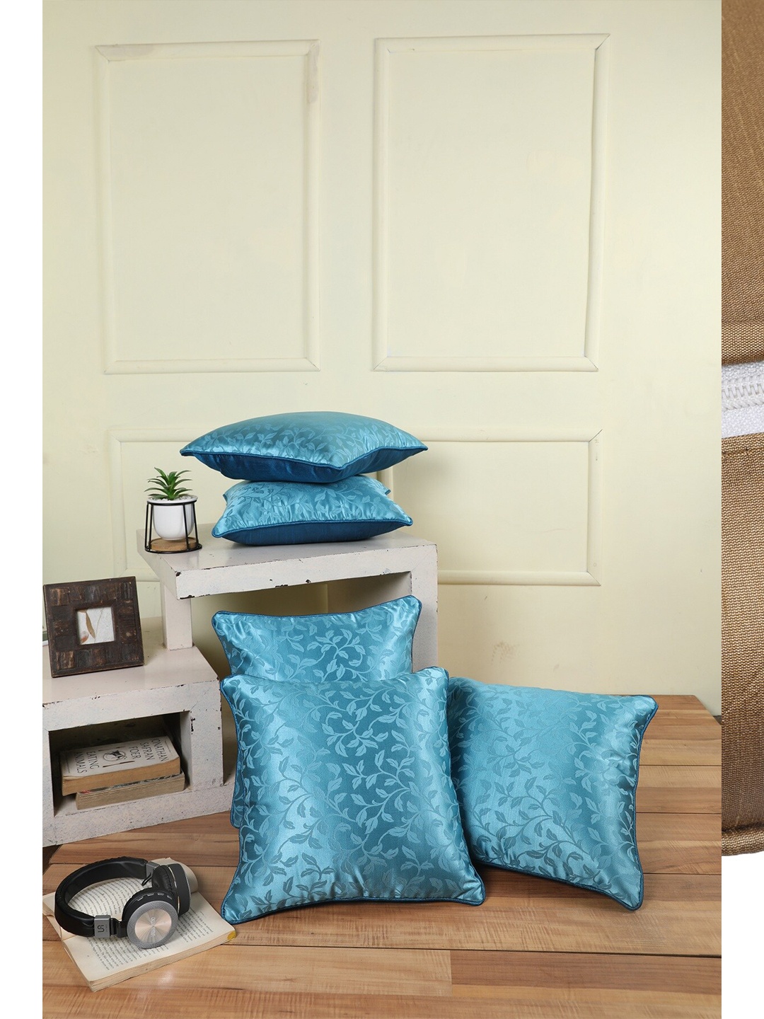 

ROMEE Turquoise Blue Set of 5 Floral Square Cushion Covers