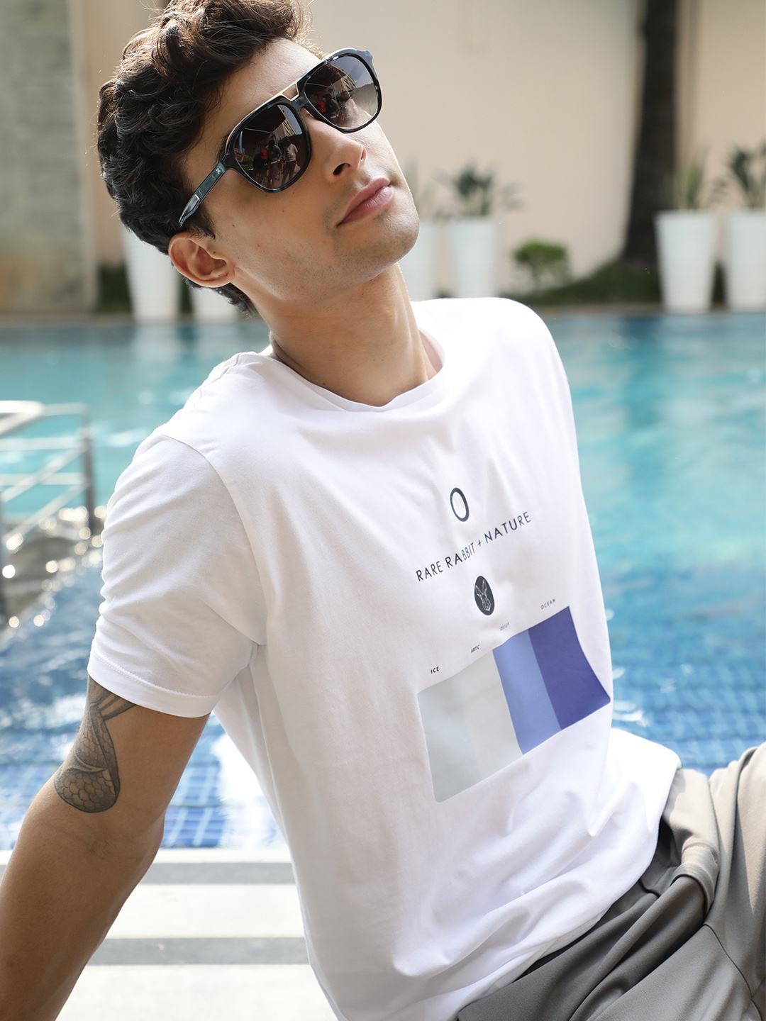 

RARE RABBIT Men Ocean Typography Printed Pure Cotton Slim Fit T-Shirt, White