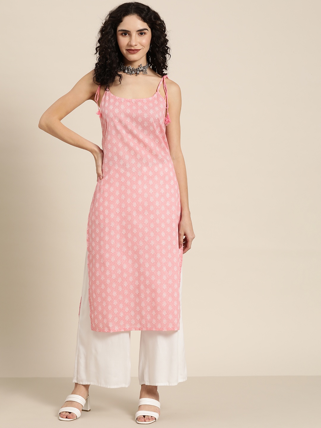 

Moda Rapido Women Pink & White Ethnic Motifs Printed Kurta