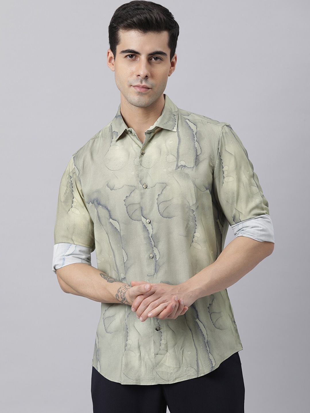 

RARE RABBIT Men Green Custom Slim Fit Printed Casual Shirt