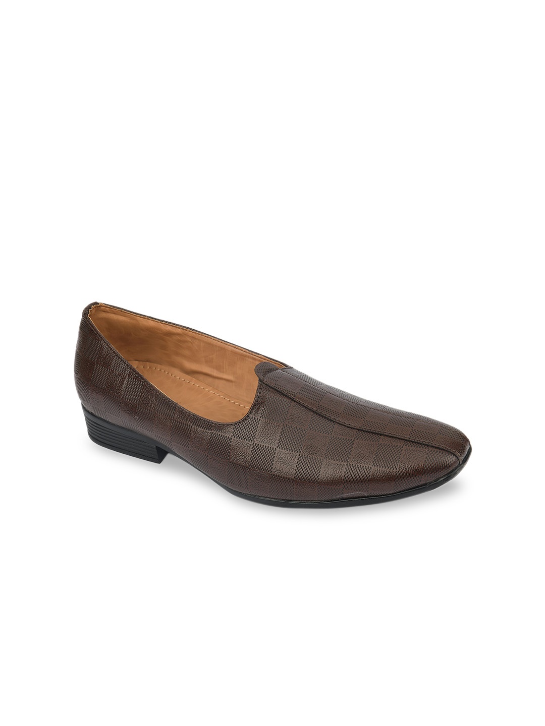 

DESI COLOUR Men Brown Textured Mojaris