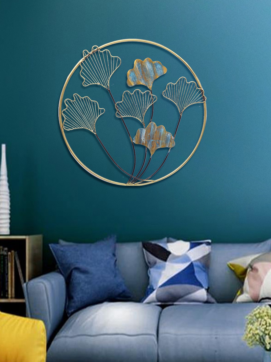 

Aapno Rajasthan Gold-Toned & Blue Round Ring Ginkgo Leaf Wall Decor