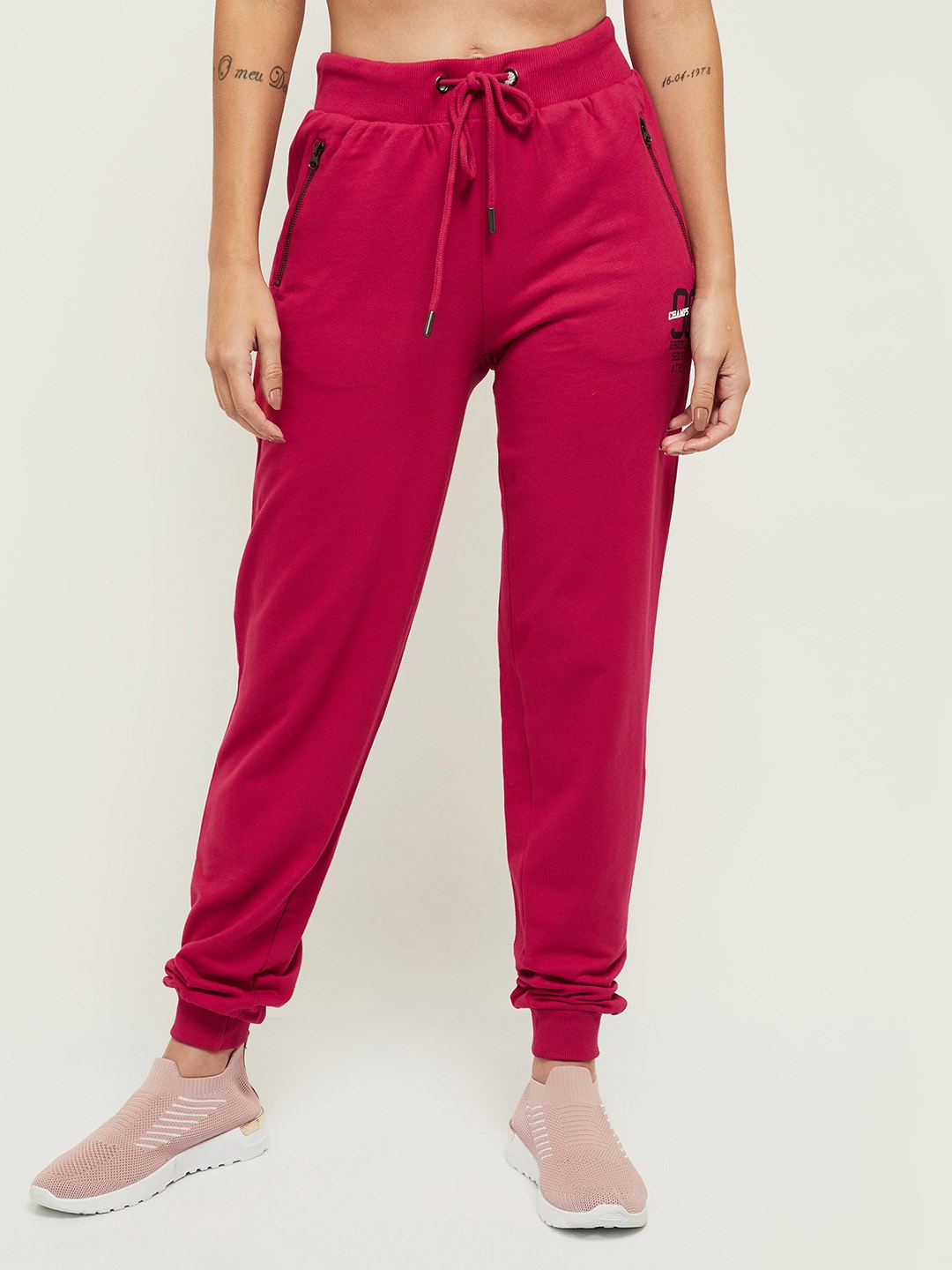 

max Women Fuchsia Pink Coloured Solid Joggers