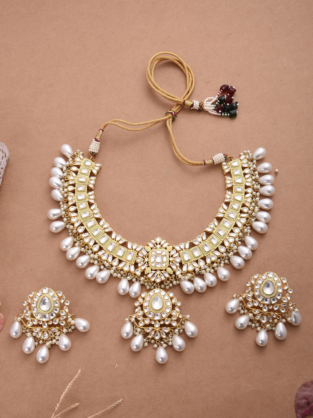 

Tistabene White Traditional Kundan Meena Choker Necklace Set