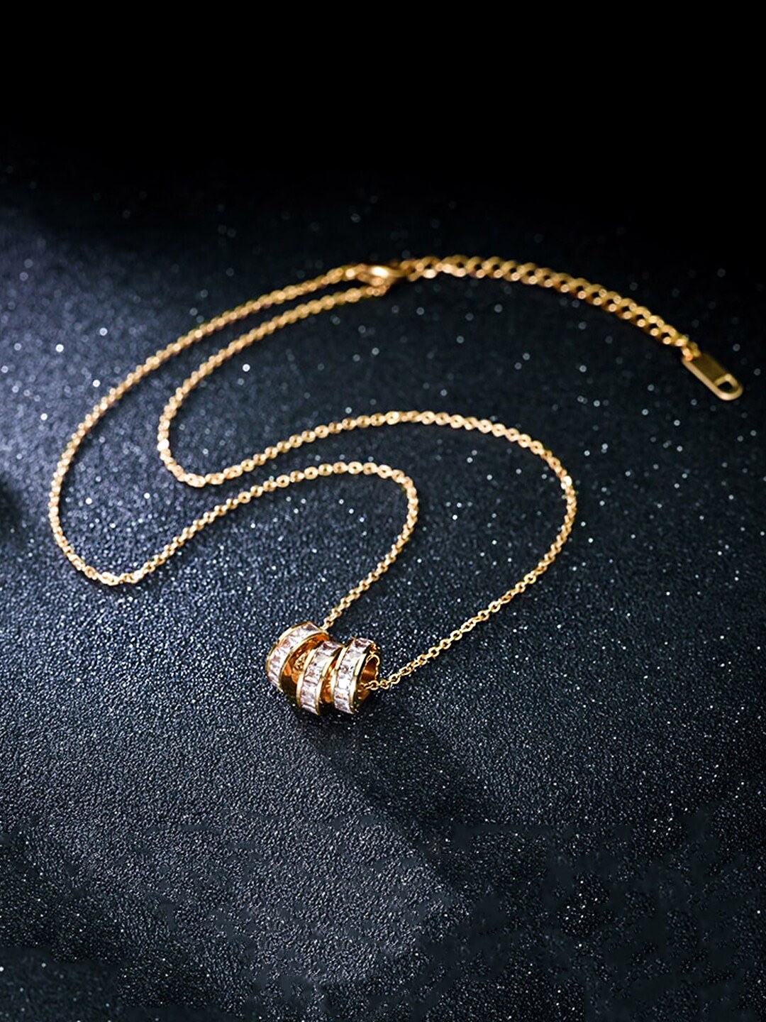 

Yellow Chimes Woman Gold-Plated Stainless Steel Crystal Rings Charm Pendant Chain