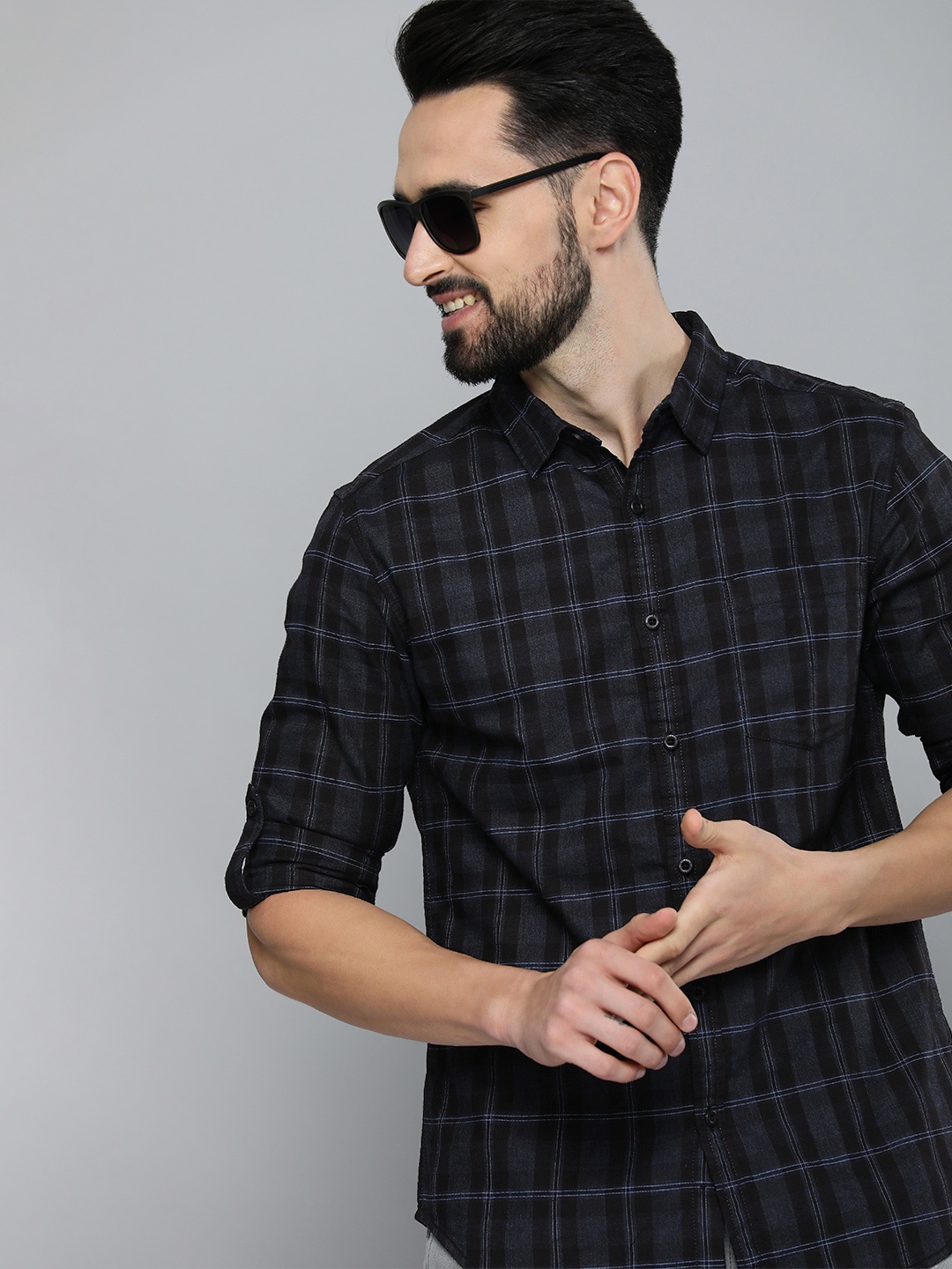 

HERE&NOW Men Charcoal Grey & Navy Blue Checked Pure Cotton Casual Shirt