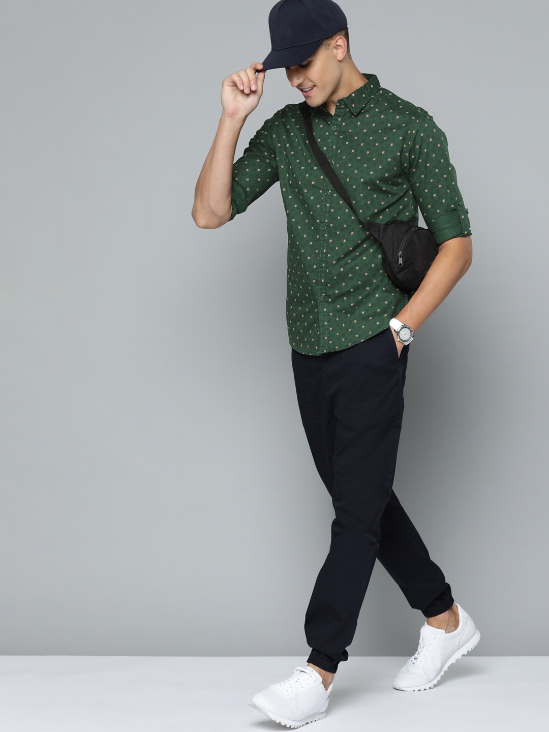 

HERE&NOW Men Green & Yellow Pure Cotton Slim Fit Floral Printed Casual Shirt