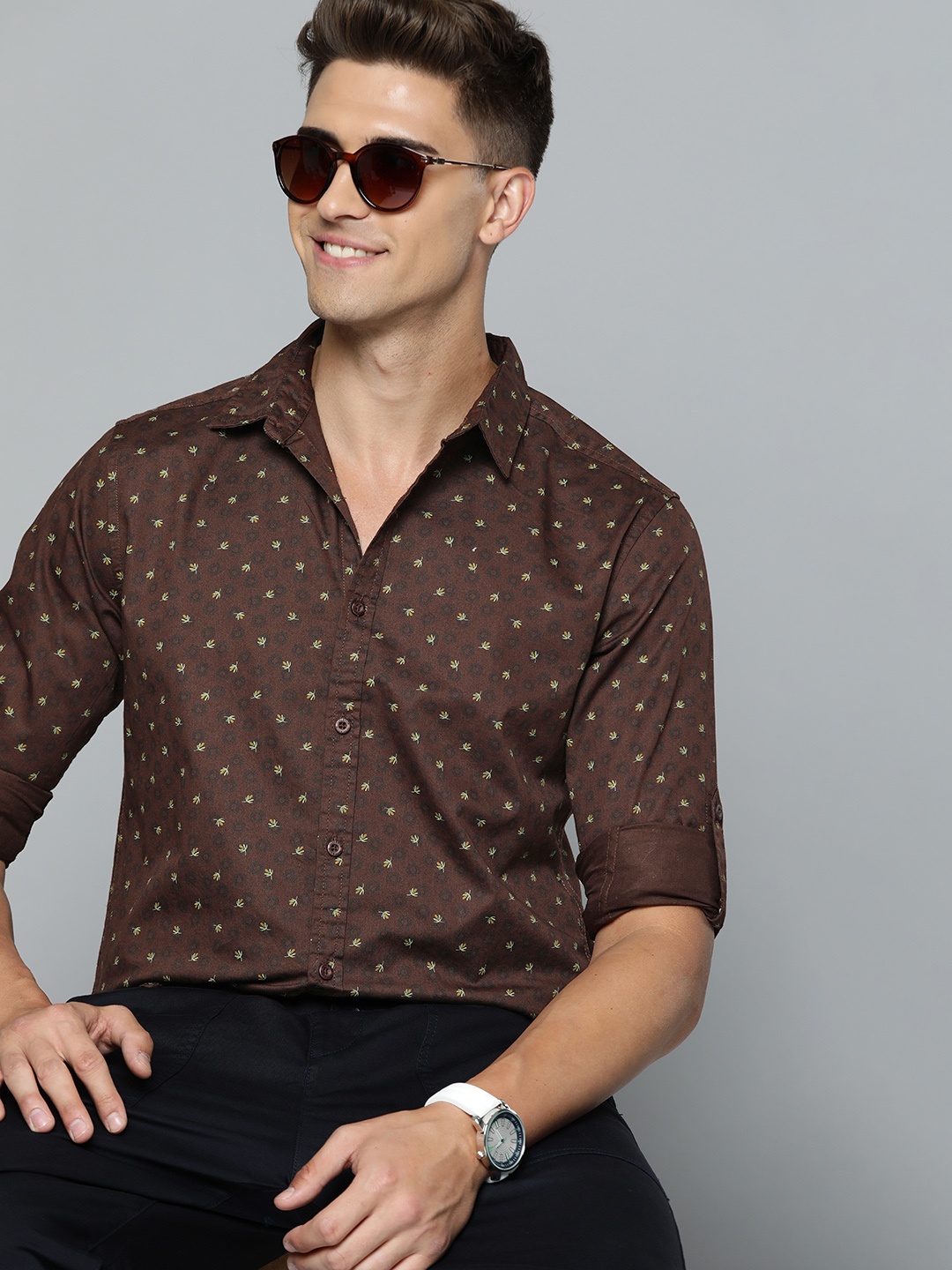 

HERE&NOW Men Brown & Green Slim Fit Floral Printed Casual Shirt