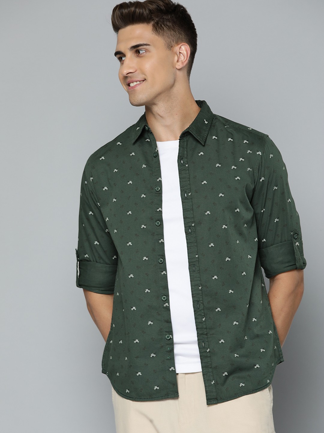

HERE&NOW Men Green Pure Cotton Slim Fit Floral Printed Casual Shirt