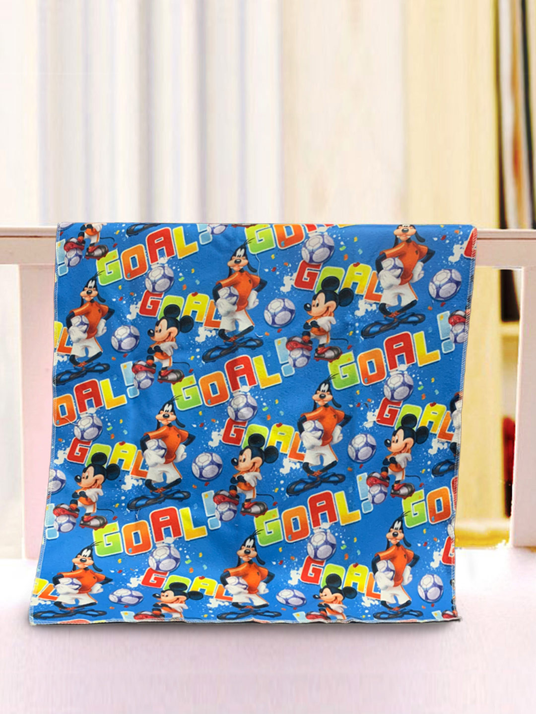 

YK Kids Blue & Red Printed Water-Resistant Mattress Protector