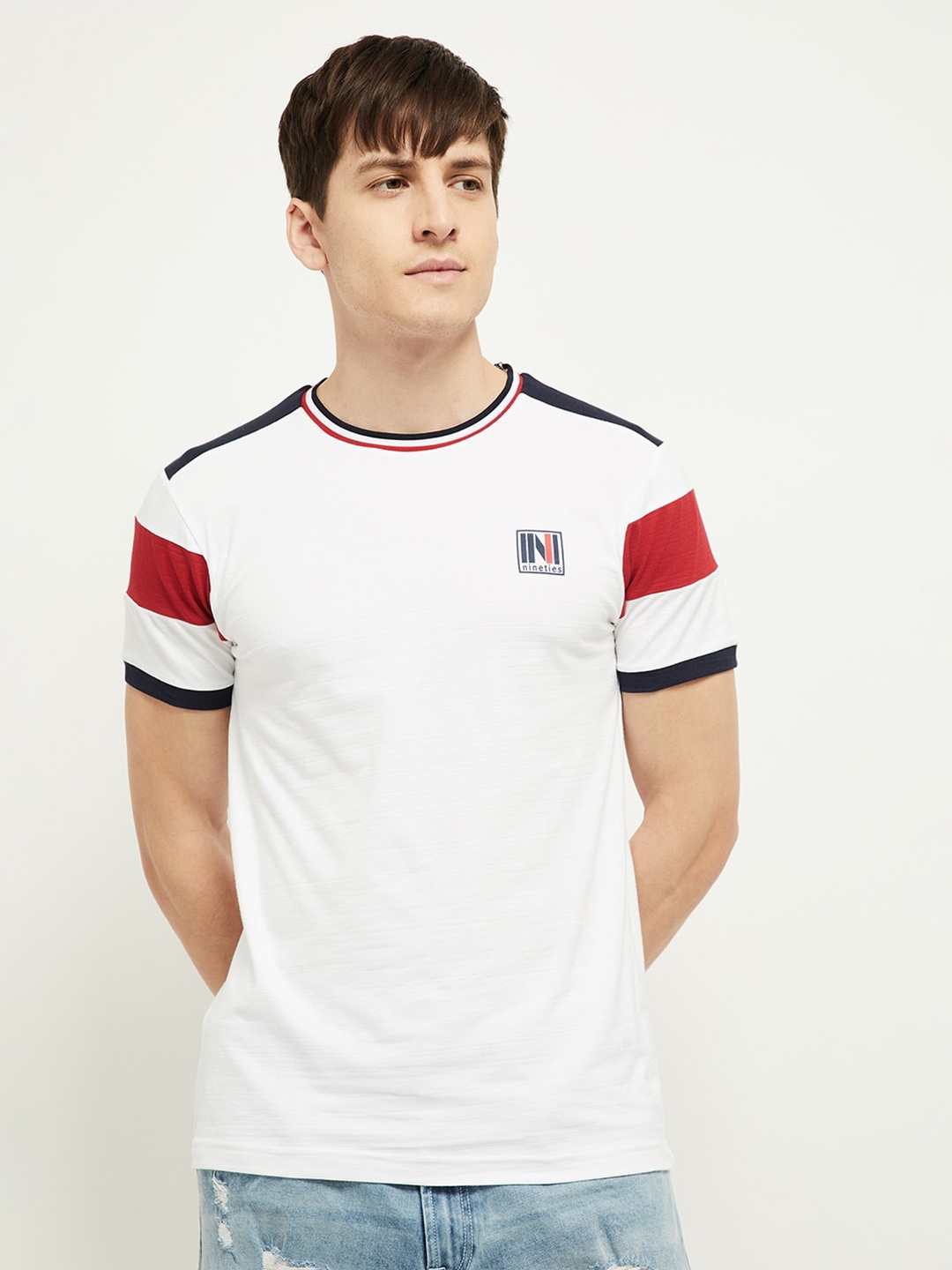 

max Men White Colourblocked T-shirt