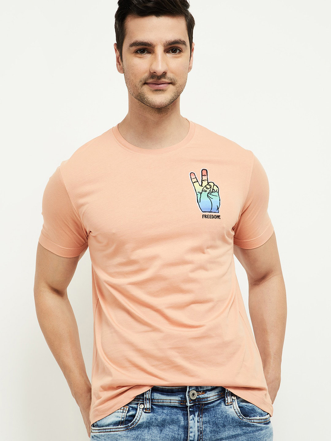 

max Men Pink Pure Cotton Applique T-shirt