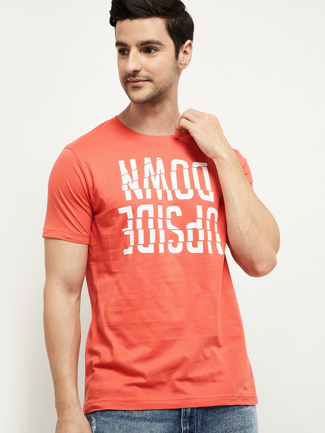 

max Men Red Typography Printed Cotton T-shirt