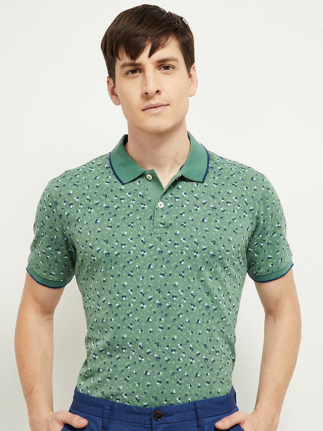 

max Men Green Micro-Ditsy Printed Polo Collar T-shirt