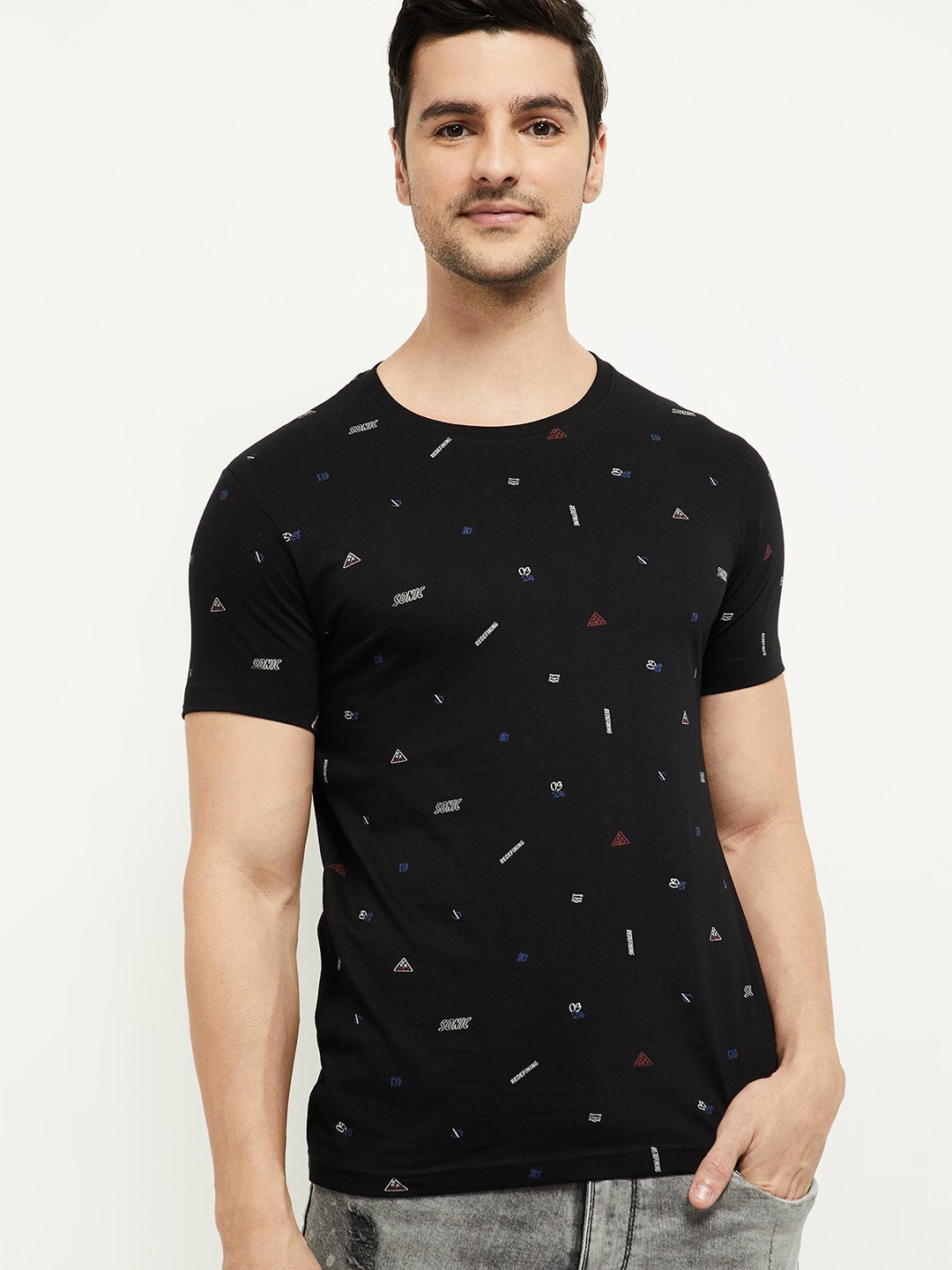 

max Men Black Printed Pockets T-shirt