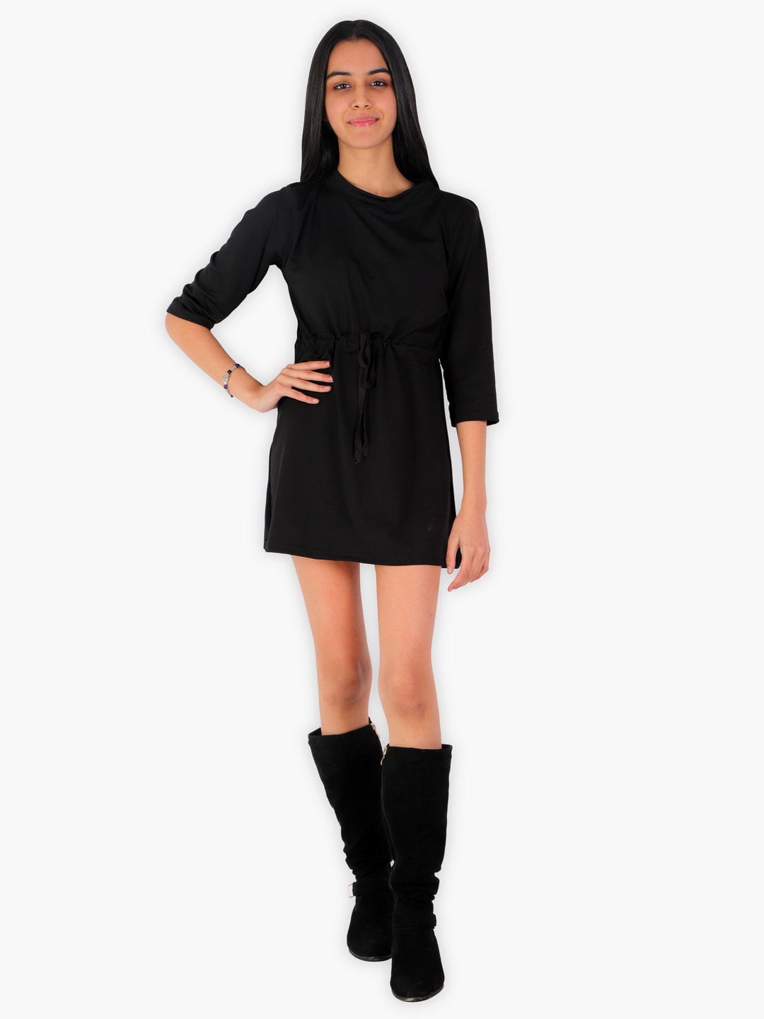 

YK Women Black Solid Round Neck Sheath Dress