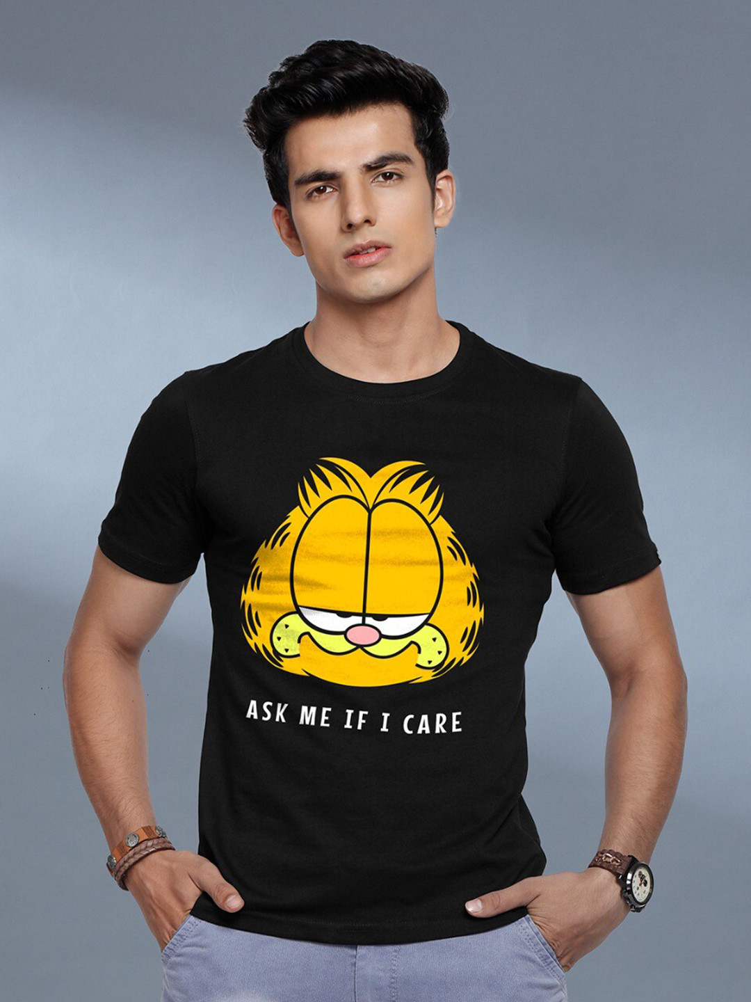 

The Souled Store Men Black Garfield Printed T-shirt