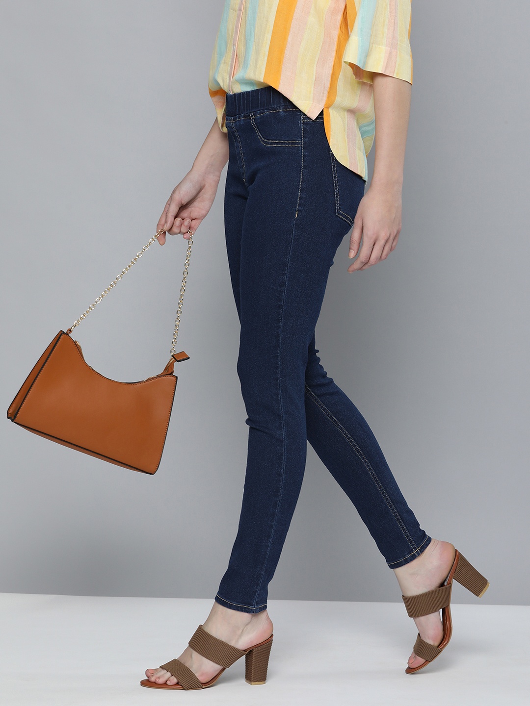 

HERE&NOW Women Blue Mid-Rise Clean Look Jeggings