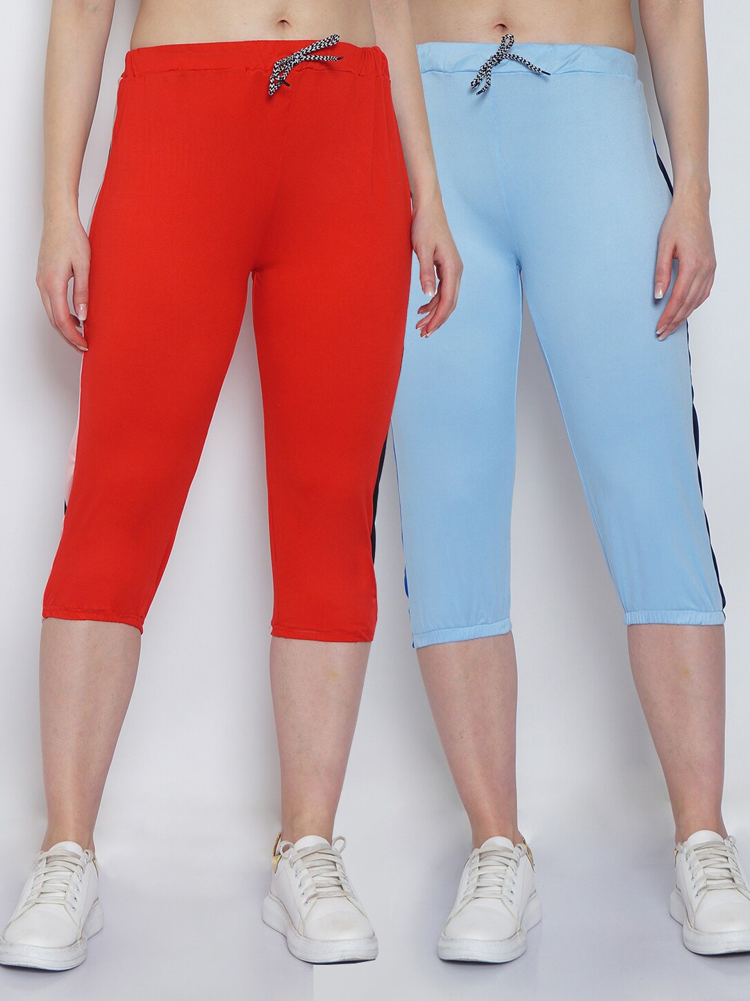 

GRACIT Women Pack Of 2 Red & Blue Solid Slim Fit Capri