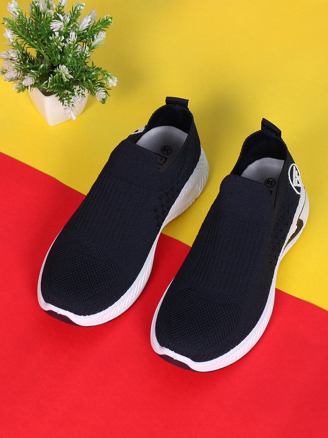 

FLYING FEET Women Blue Mesh Walking Non-Marking Shoes