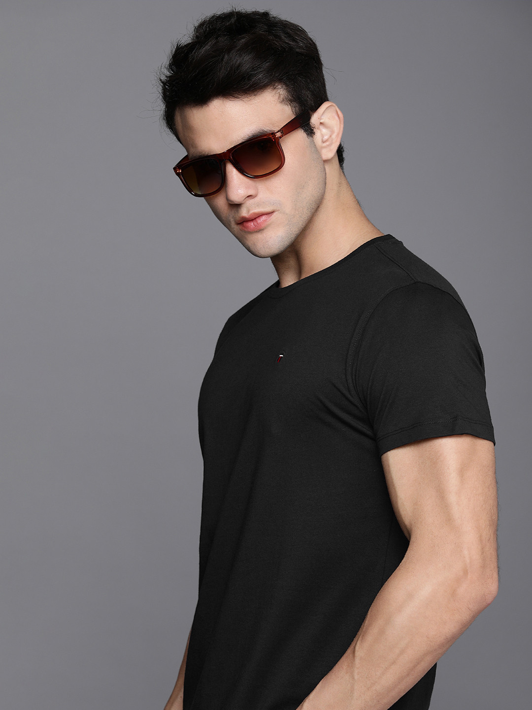 

Louis Philippe Jeans Men Black Solid Pure Cotton Slim Fit Casual T-shirt