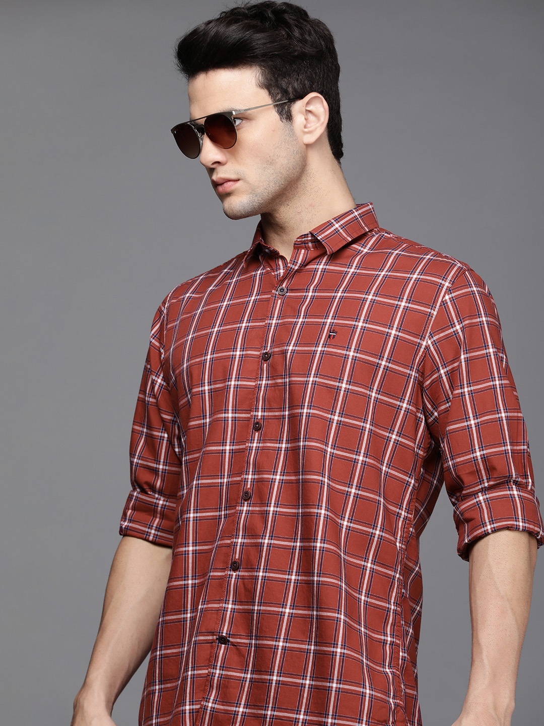 

Louis Philippe Sport Men Brown Windowpane Checked Slim Fit Casual Shirt